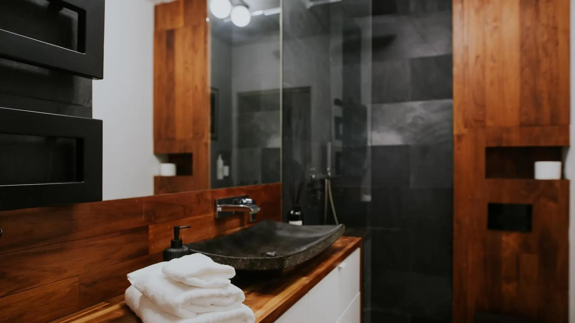 Apartament Dwupoziomowy Butikowy Zmigrodzka, Free Parking, Self Check-In Πόζναν 0*,  Πολωνία