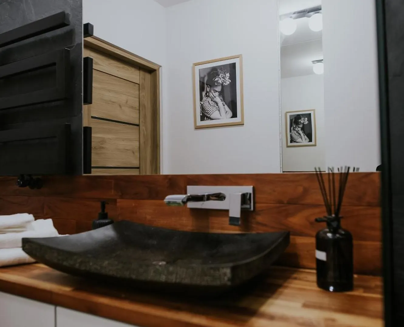 Apartament Dwupoziomowy Butikowy Zmigrodzka, Free Parking, Self Check-In Πόζναν Διαμέρισμα